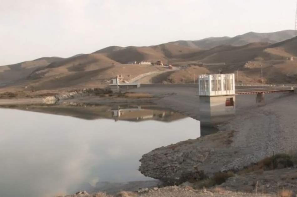 مسئولان حوزه ی دریایی کابل می گویند که قرار است پنج بند بزرگ آب در ولایت غزنی بازسازی شود.