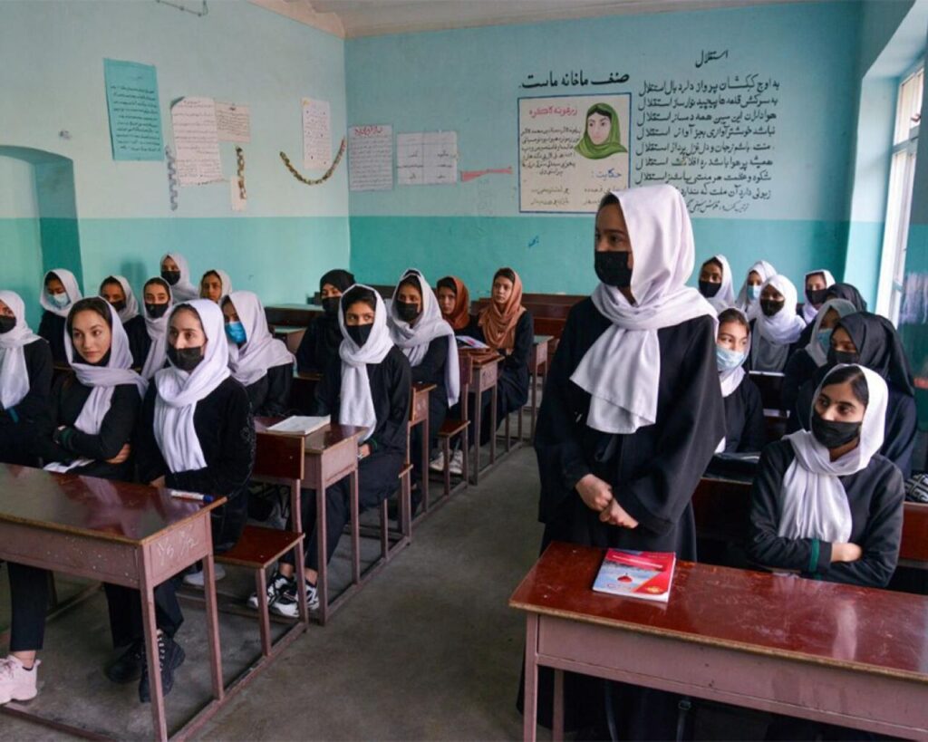 بازگشایی مدارس دخترانه