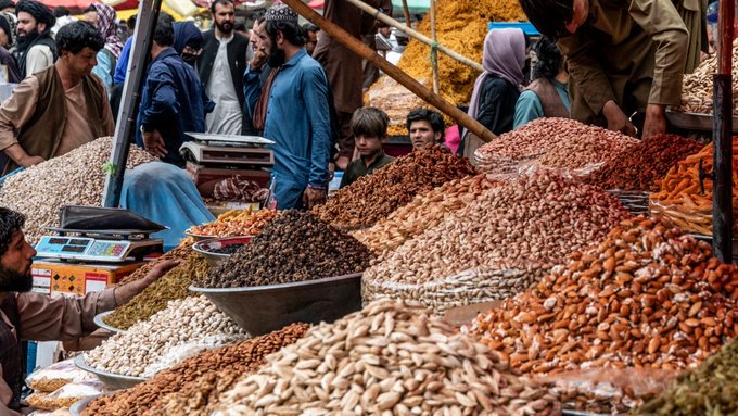عید فطر در افغانستان؛ «سایه سنگین فقر و سفره های خالی عید»